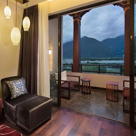 Hilton Linzhi Resort Lâm Tri Ngoại thất bức ảnh