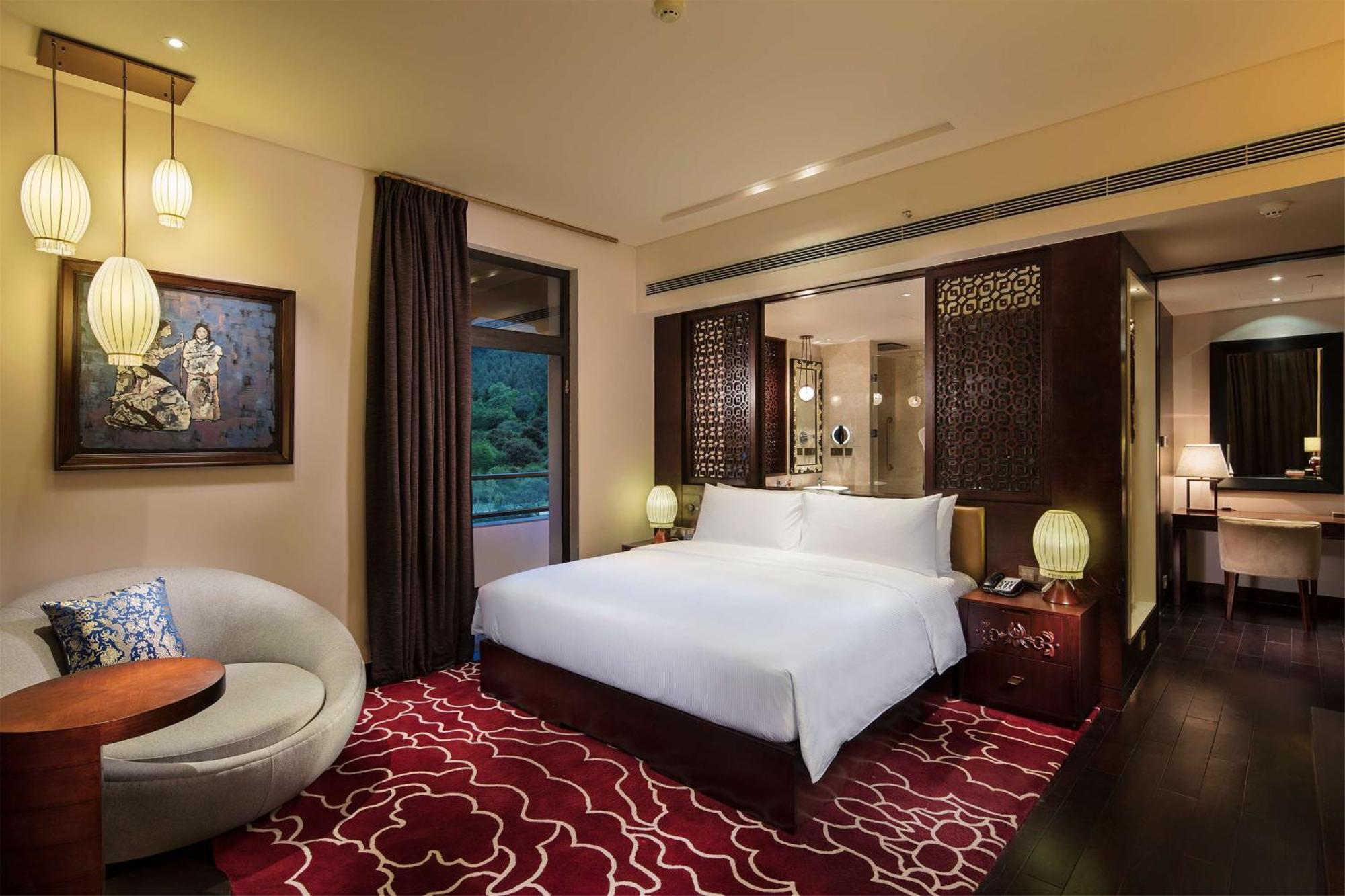 Hilton Linzhi Resort Lâm Tri Ngoại thất bức ảnh