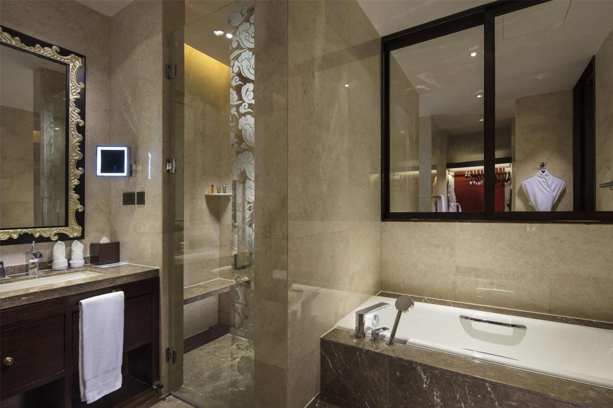Hilton Linzhi Resort Lâm Tri Ngoại thất bức ảnh