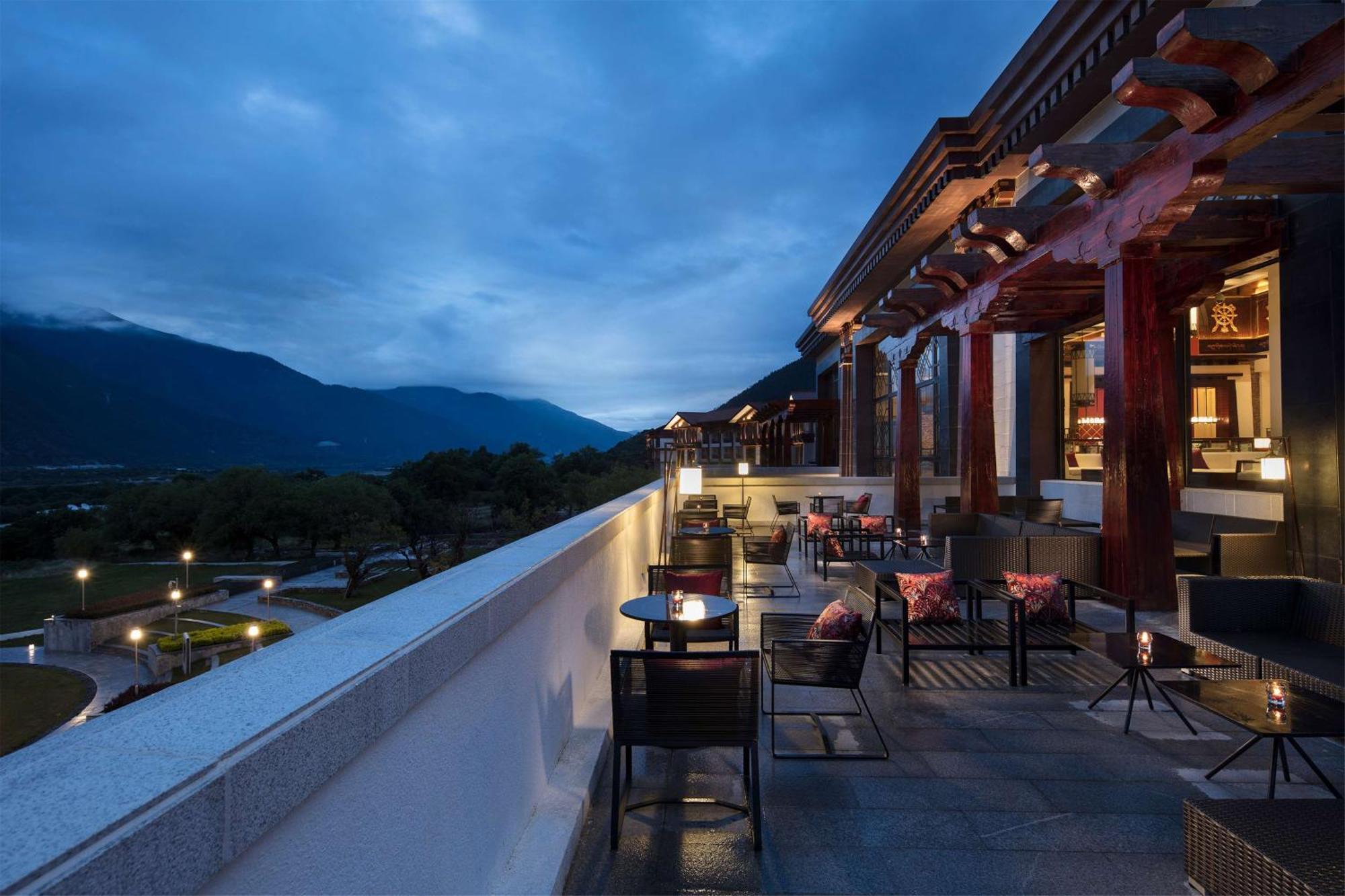 Hilton Linzhi Resort Lâm Tri Ngoại thất bức ảnh